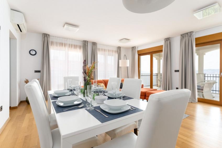 Wohnung "Zayml Povile" mit Blick auf das Wasser - foto 15