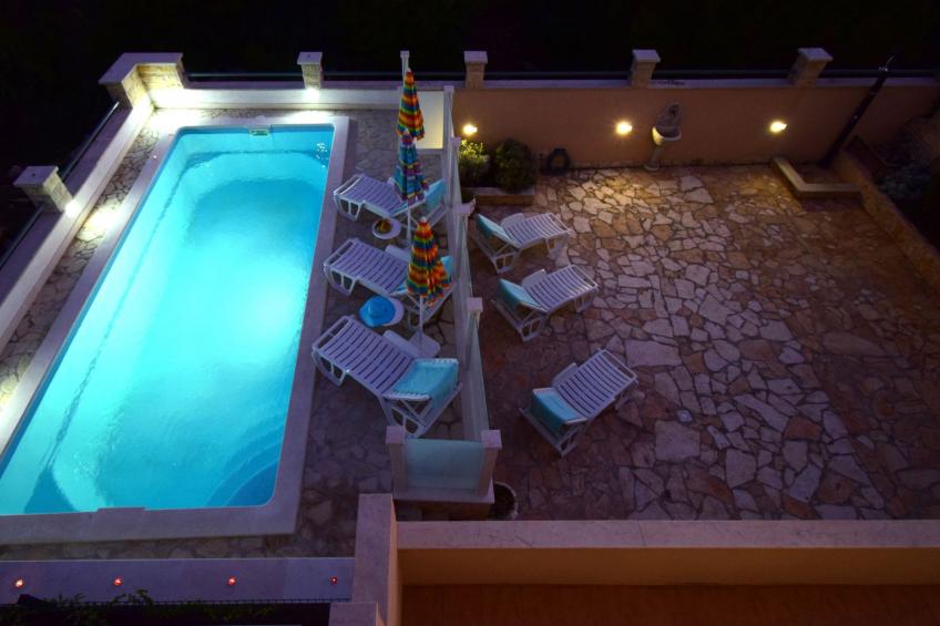 für 8 Personen mit privatem Swimmingpool im Hinterland von Split - foto 56