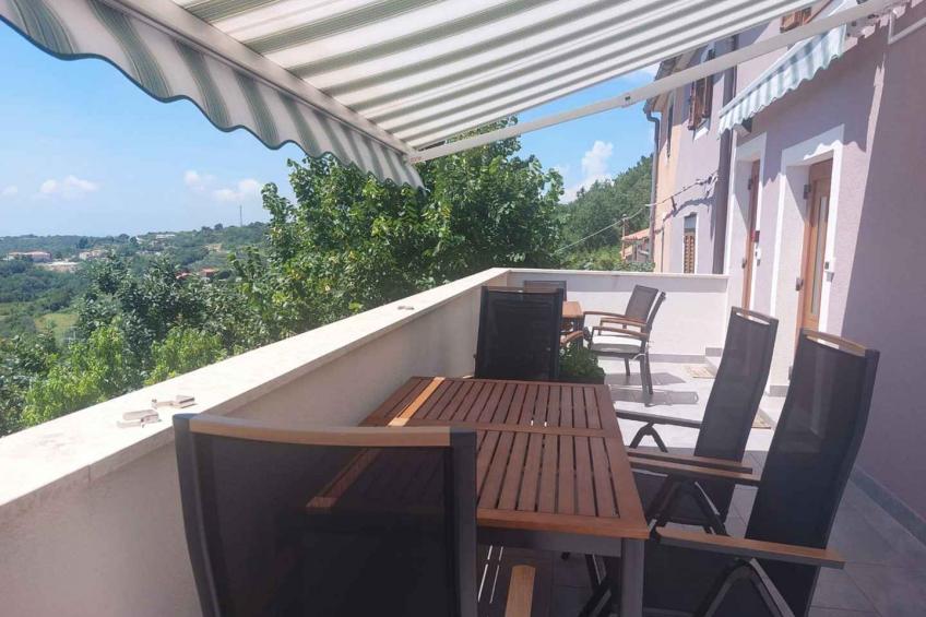 Vakantiewoning met balkon en panorama uitzicht - BF-YPFN7 - foto 9