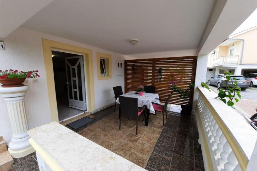 Apartments Matušan Kampor Rab - One Bedroom Apartment With Terrace (A1) - foto 5
