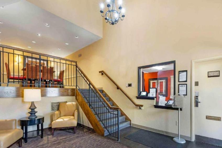 1 Queen Bed | Non-Smoking, Kitchen - foto 34