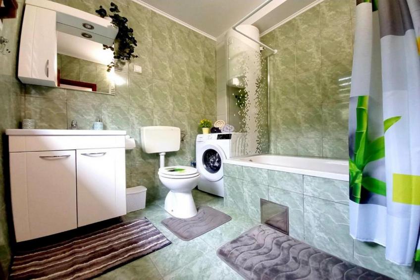 Matan House - Two Bedroom Holiday Home with Hot Tub - foto 18