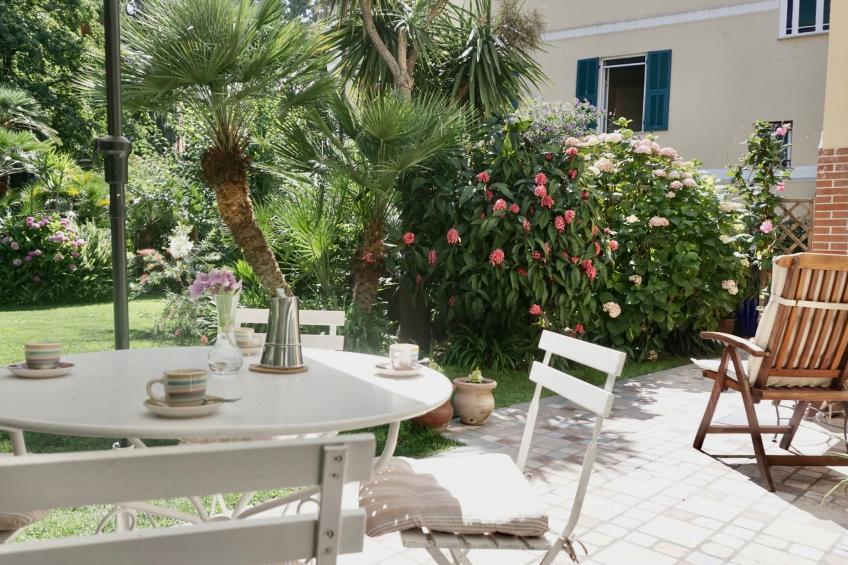 Villa in der Stadt-Privatparkplatz-Garten-6Gäste