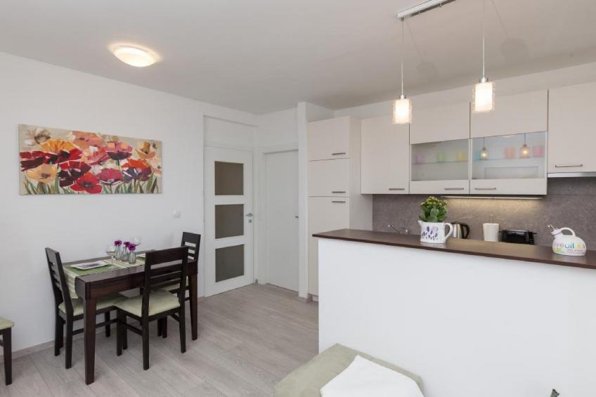 Apartment Precious View - One Bedroom Apartment with Sea View and City View - foto 4