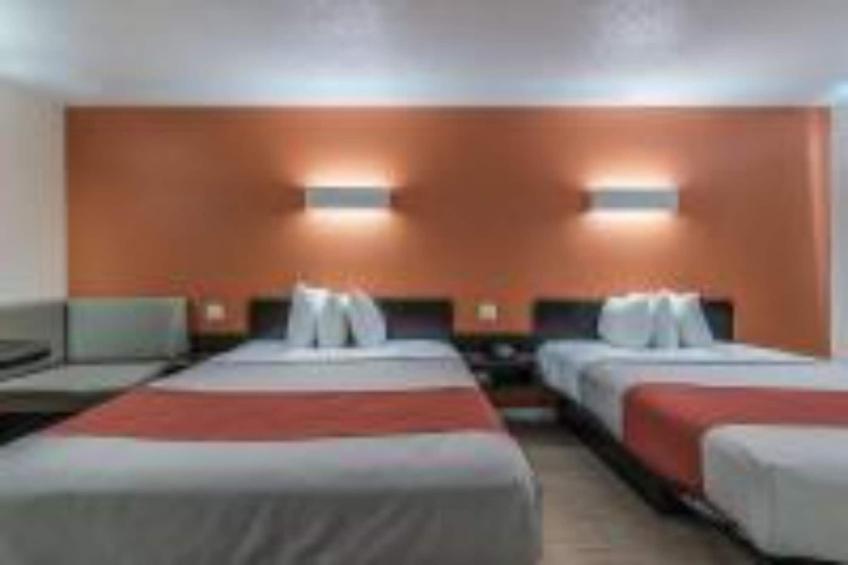 2 Queen Beds  Non-Smoking - foto 7