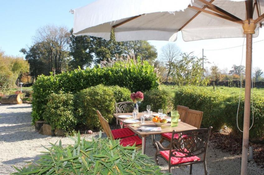 in Sourdeval Les Bois mit Garten - foto 3