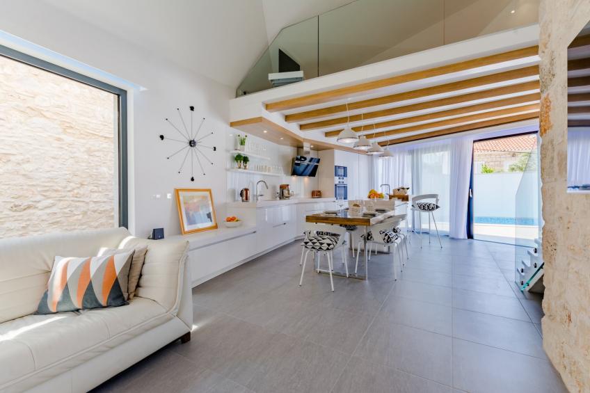 Villa Stone Pearl - Two Bedroom Holiday House with Pool - foto 11