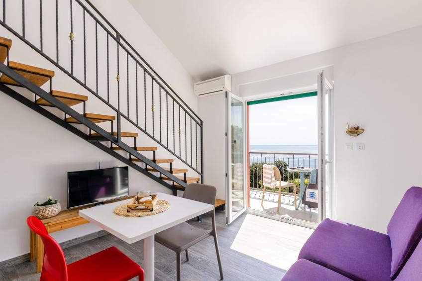 Apartments Villa Luka's - 'No.11' Gallery Studio Apartment with Balcony and Sea View