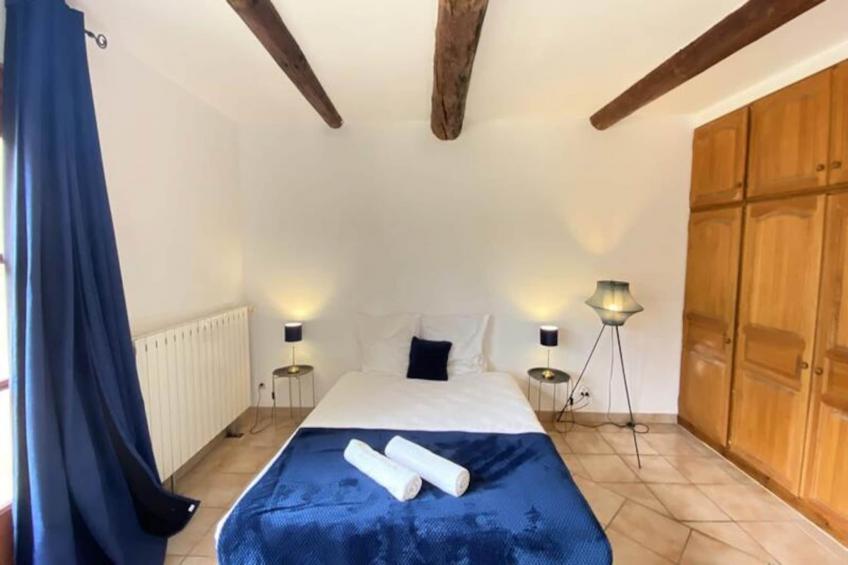 84b7 - Logement Dans Mas De Charme Du Xviiième Siècle - foto 23