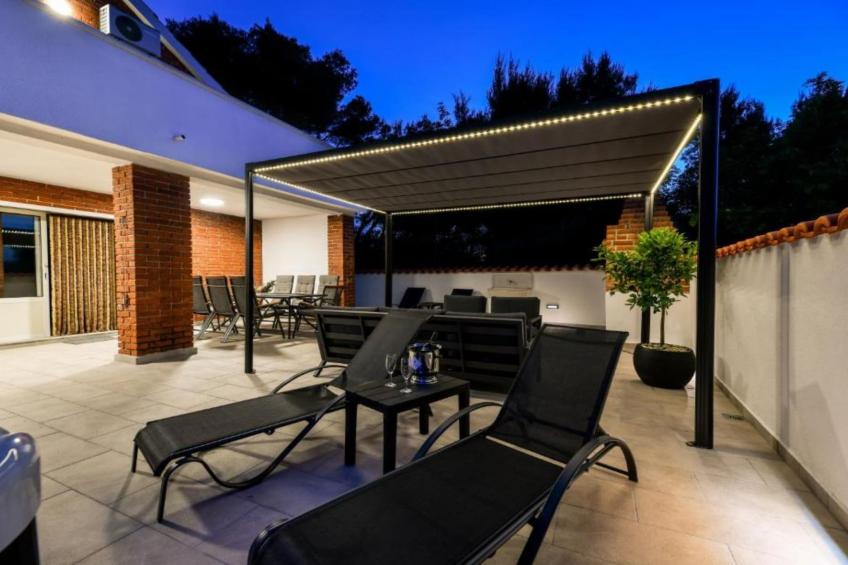 Four Bedroom Villa With Hot Tub - foto 18