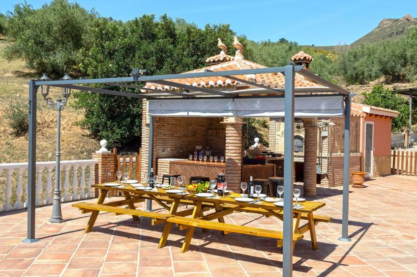 Familienhaus mit großzügigen Außenanlagen - foto 56