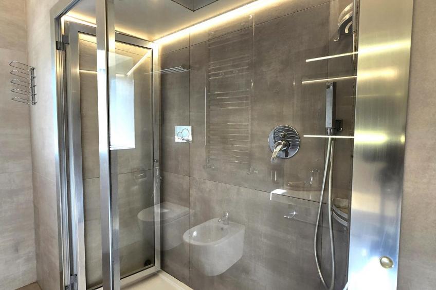 Familienwohnung mit Privatparkplatz - foto 35