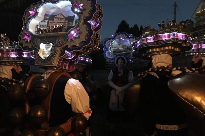 im Dorf Urnäsch - foto 41