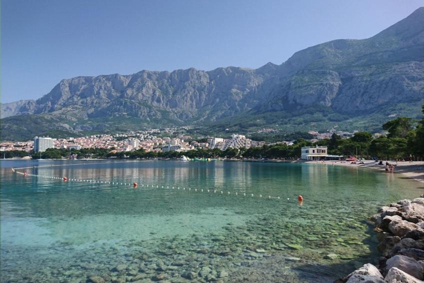 Moderne Villa mit Infinity-Pool im Bergdorf Veliko Brdo - foto 15