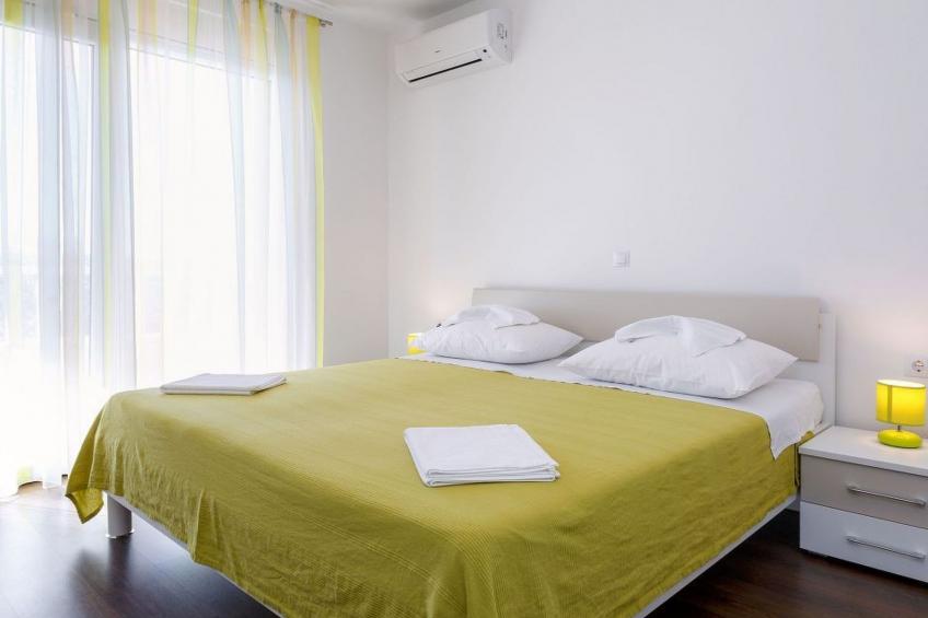 in Dugi Rat mit Großer Terrasse - foto 7