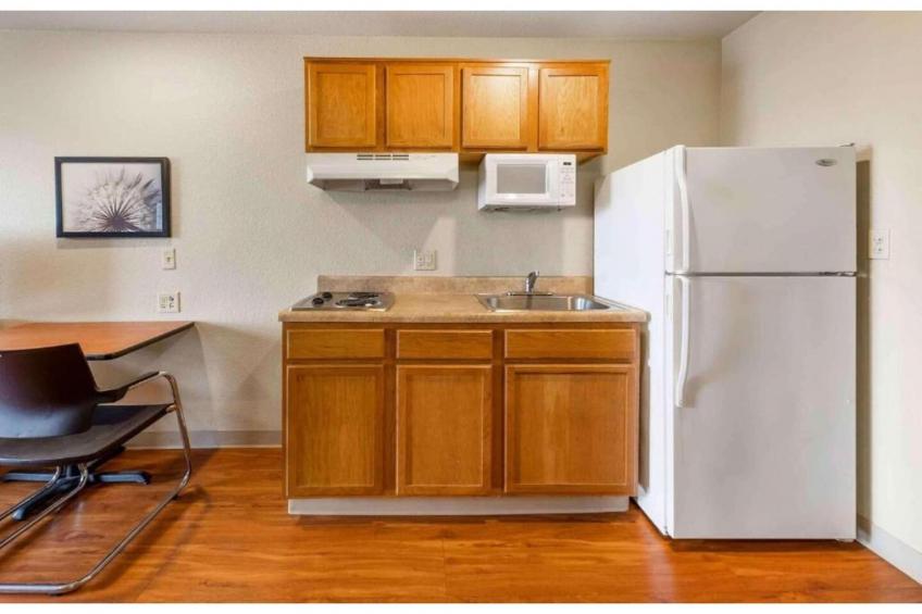 2 Full Beds | Smoking, Kitchen - foto 8