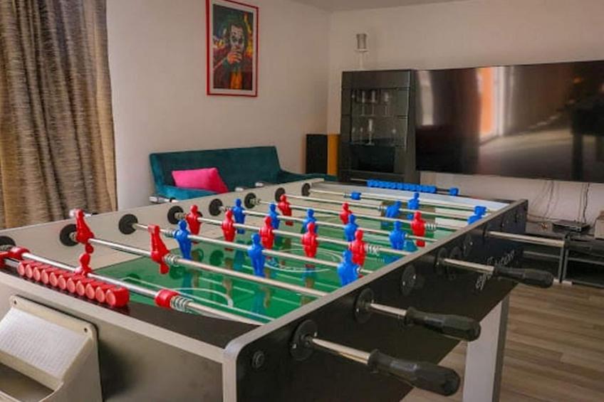 Exclusive Elegant Villa with Pool in Kastel Novi - Seven Bedroom Villa with Pool - foto 23