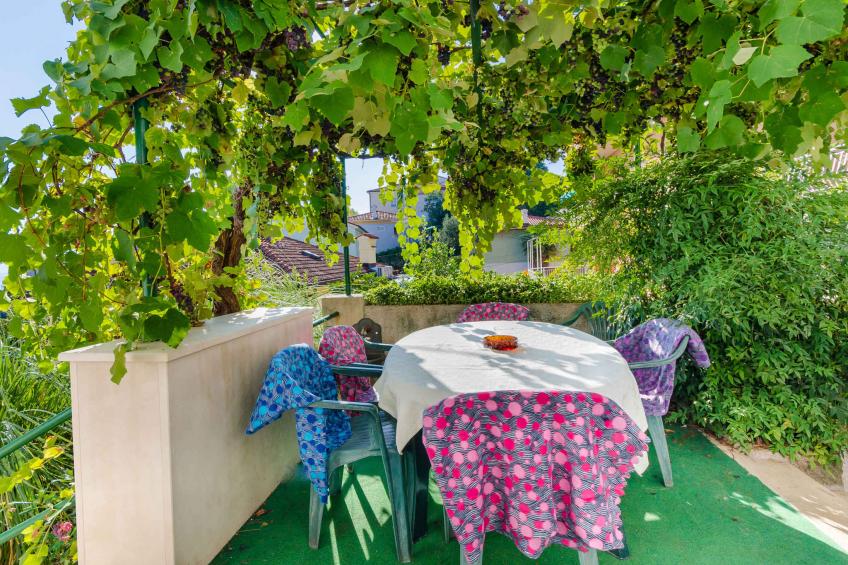 Holiday apartment with terrace and air conditioning - BF-FFM57
