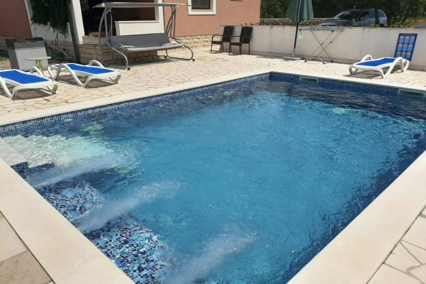 Tranquil Holiday Home with Pool, Garden, and Playground in a Peaceful Countryside Setting - Three Bedroom Holiday Home - foto 25