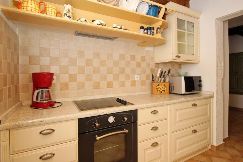 Renoviertes Steinhaus mit Garten und Pool ideal für ein erholsamen Urlaub - foto 5