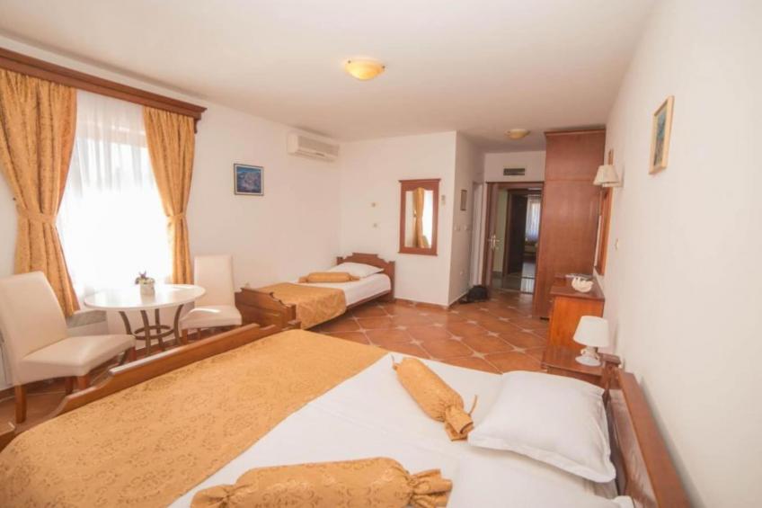 Fiammanti Hotel Montenegro-Triple Room with Balcony and Sea View 1 - foto 2