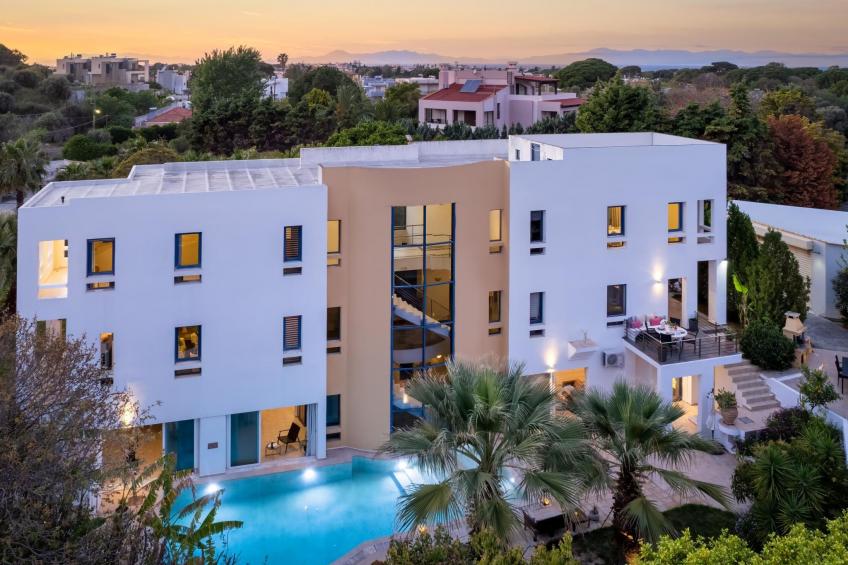 Villa Themis für 13 Erwachsene und 1 Kind