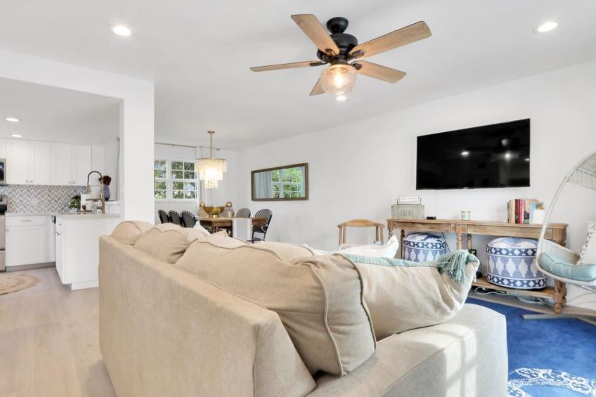 Schönes Stadthaus, nur wenige Schritte vom Strand entfernt - foto 9