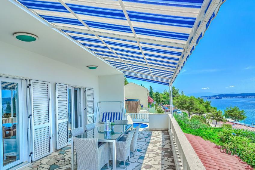 mit Terrasse, Pool und Strandzugang - foto 3