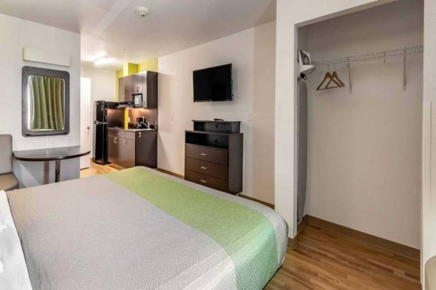 2 Full Beds  Non-Smoking Kitchen - foto 10