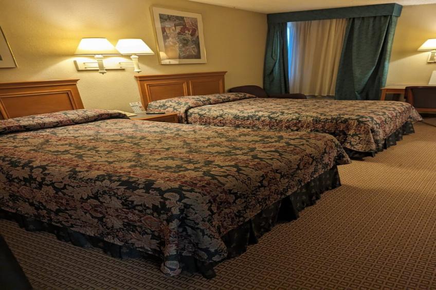2 Full Beds Non-Smoking