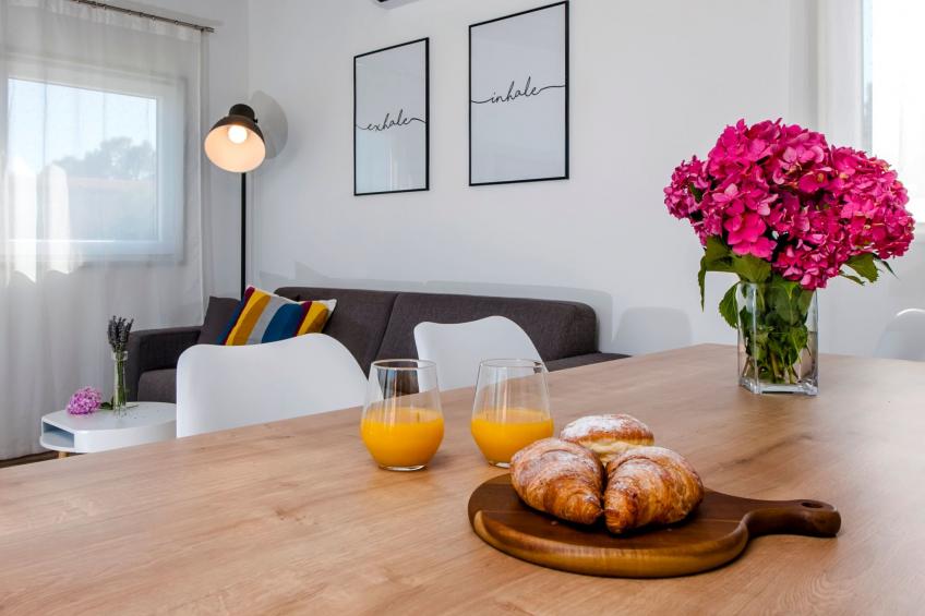 Vollständig freistehende Designervilla mit Infinity-Pool - foto 8