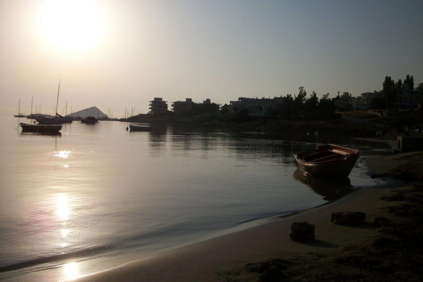 Vollständig umschlossene und großzügig angelegte dreistöckige Ferienvilla mit f - foto 48