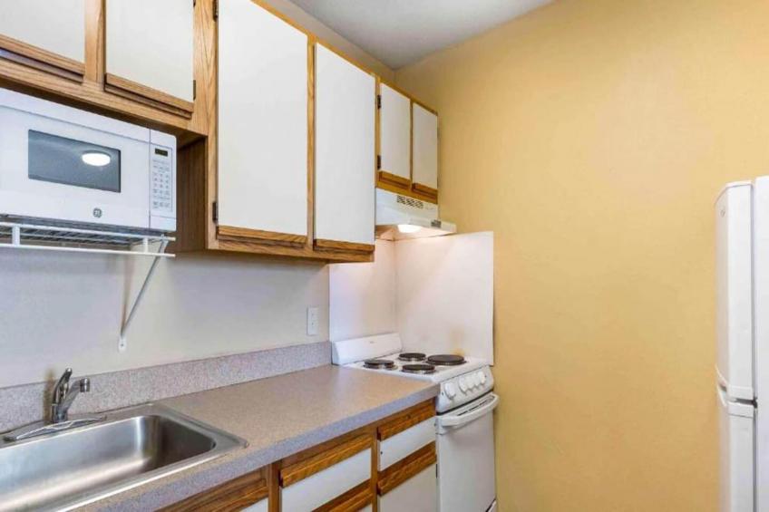 2 Queen Beds | Mobil Access Tub Nsmk Kitchen - foto 4