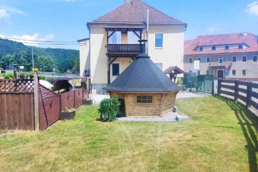 am Hofladen Hellendorf - Sächsische Schweiz