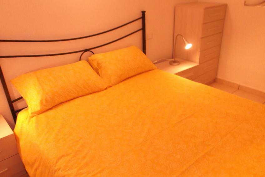 Villa zur alleinigen Nutzung mit 4 Wohnungen - foto 13