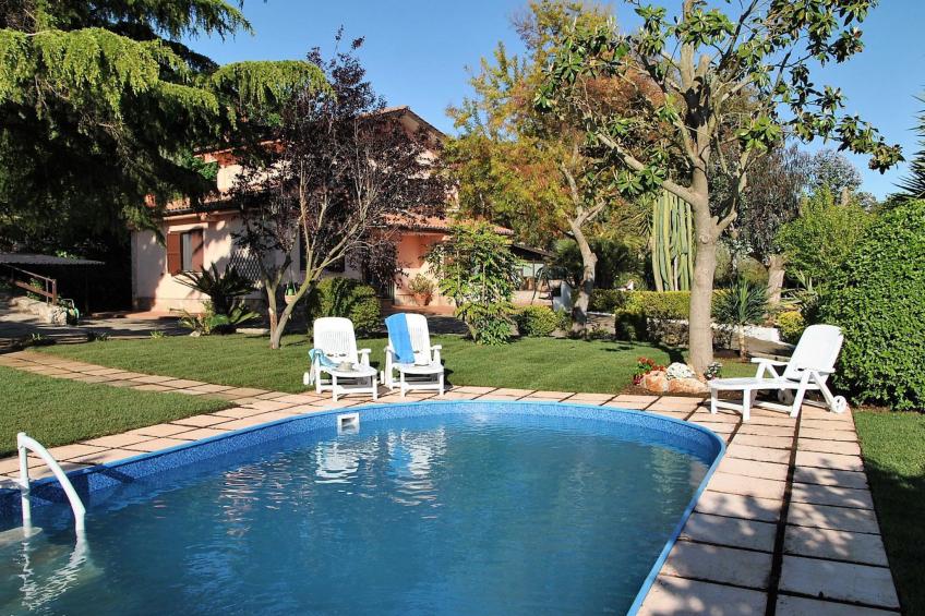 Sunny Home Villa auf dem Hügel von Sperlonga