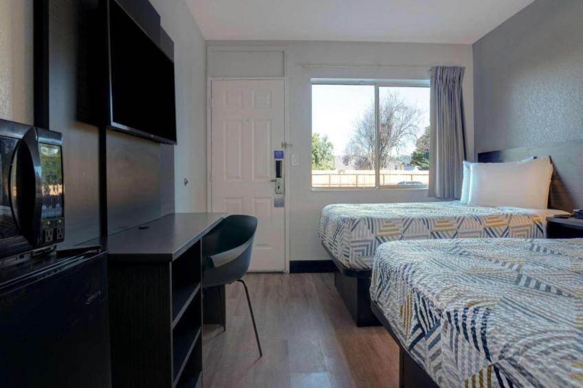 2 Full Beds  Micfridge - foto 6