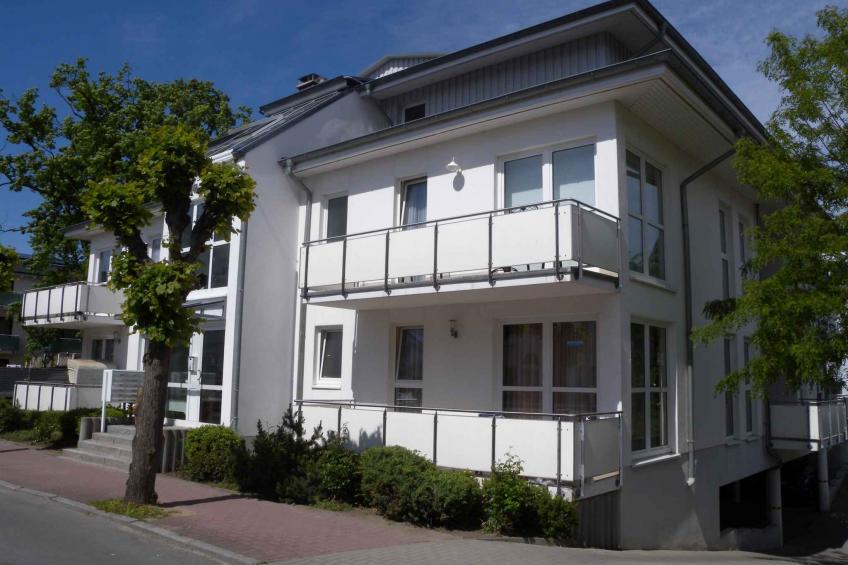 Holiday apartment with balcony, only 50 m from the beach of the Baltic Sea - BF-HXJZ