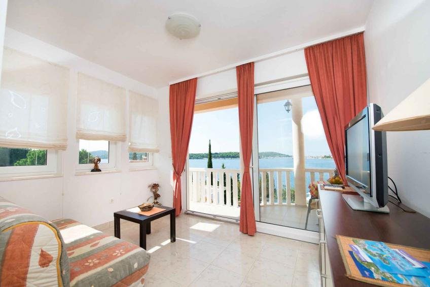 Vakantiewoning met balkon, zwembad en barbecue - VW-BCRHG - foto 19