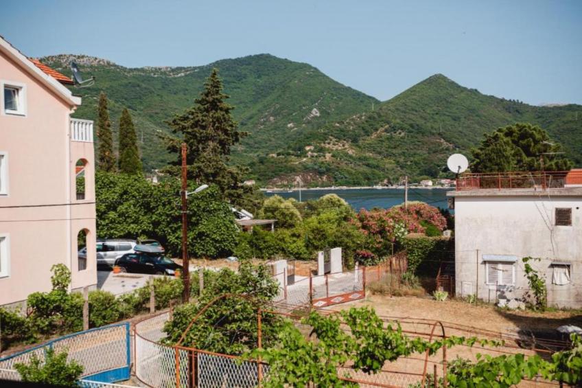 Modern Apartment with Terrace in Herceg Novi - Two Bedroom Apartment - foto 23