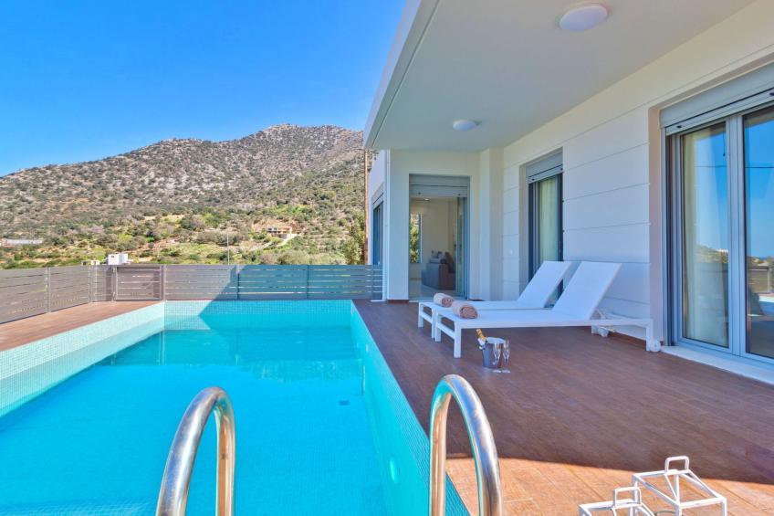 Villa mit drei Schlafzimmern und privatem Swimmingpool. - foto 2