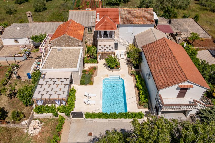 Apartment Varos 2+1 with shared pool - foto 33