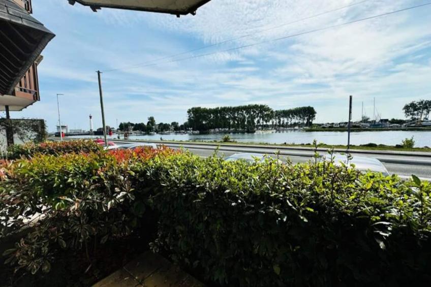 Beau Studio Avec Terrasse - Vue Sur Le Port