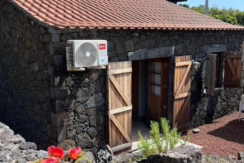 "Vinea Lava" mit Blick auf das Wasser - foto 103