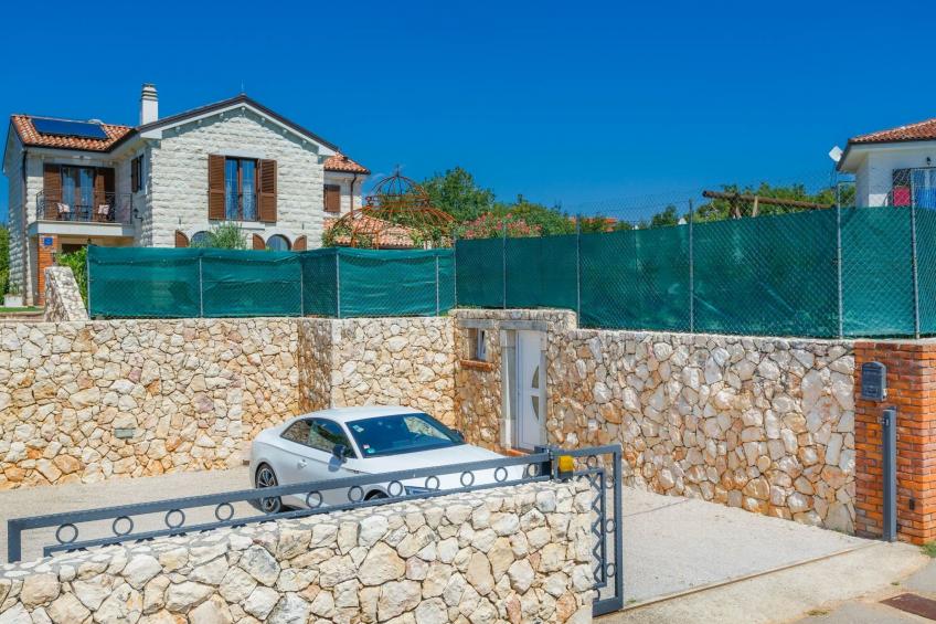 Villa Kamenica  im mediterranen Stil mit Innen- und Außenpool - foto 47