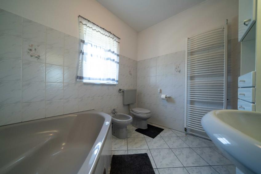 Holiday Home Ivana - Three Bedroom holiday Home with Jacuzzi, Terrace and Sea view - foto 8