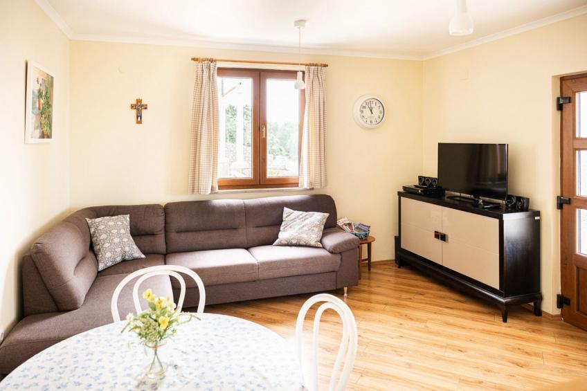 Villa Oliva - Two Bedroom Villa with Terrace and Swimming pool