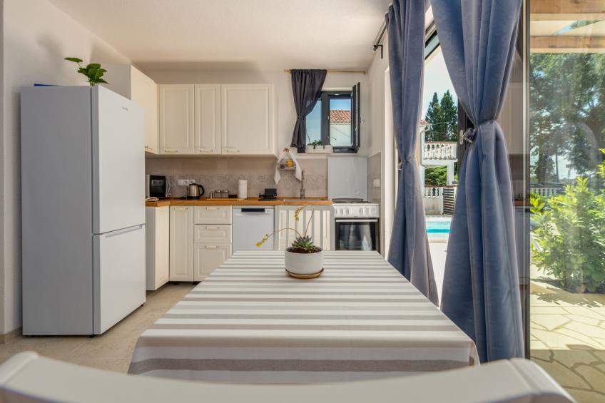 Studio Apartment Varos with shared pool - foto 17