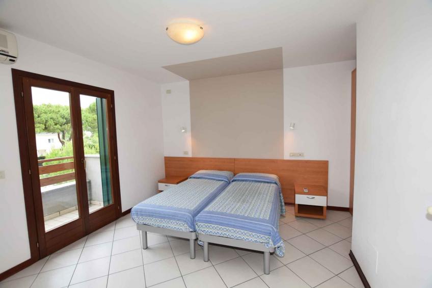 Villa met airconditioning, zwembad, terras en tuin - VW-3MYR3 - foto 13