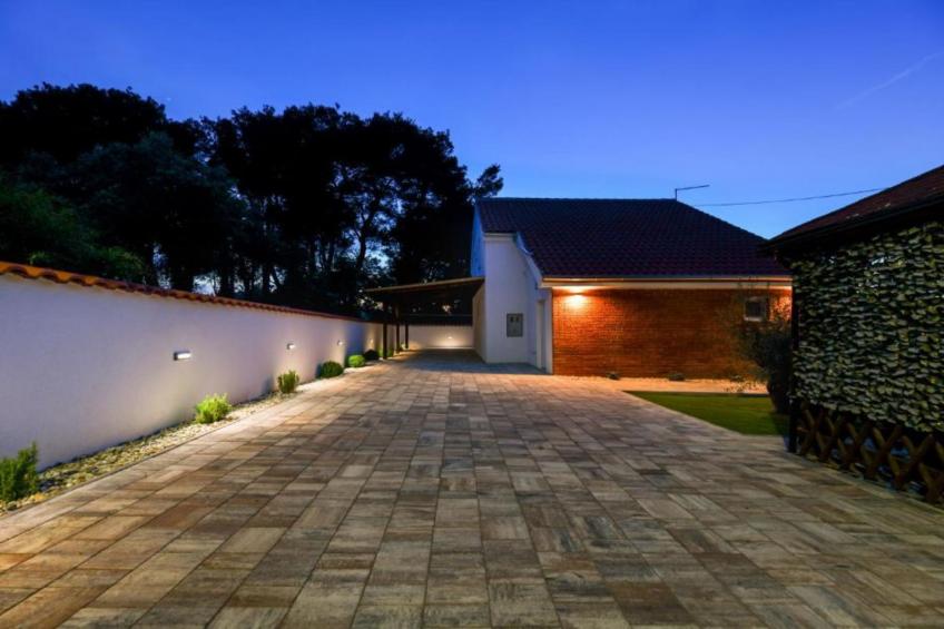 Four Bedroom Villa With Hot Tub - foto 23